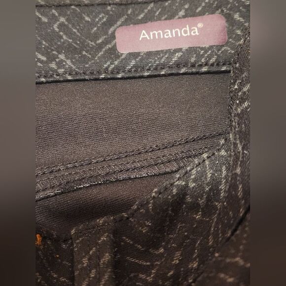 Gloria Vanderbilt 8 Black Herringbone Patern Full Length Zip Pockets Women Pants - Picture 3 of 9